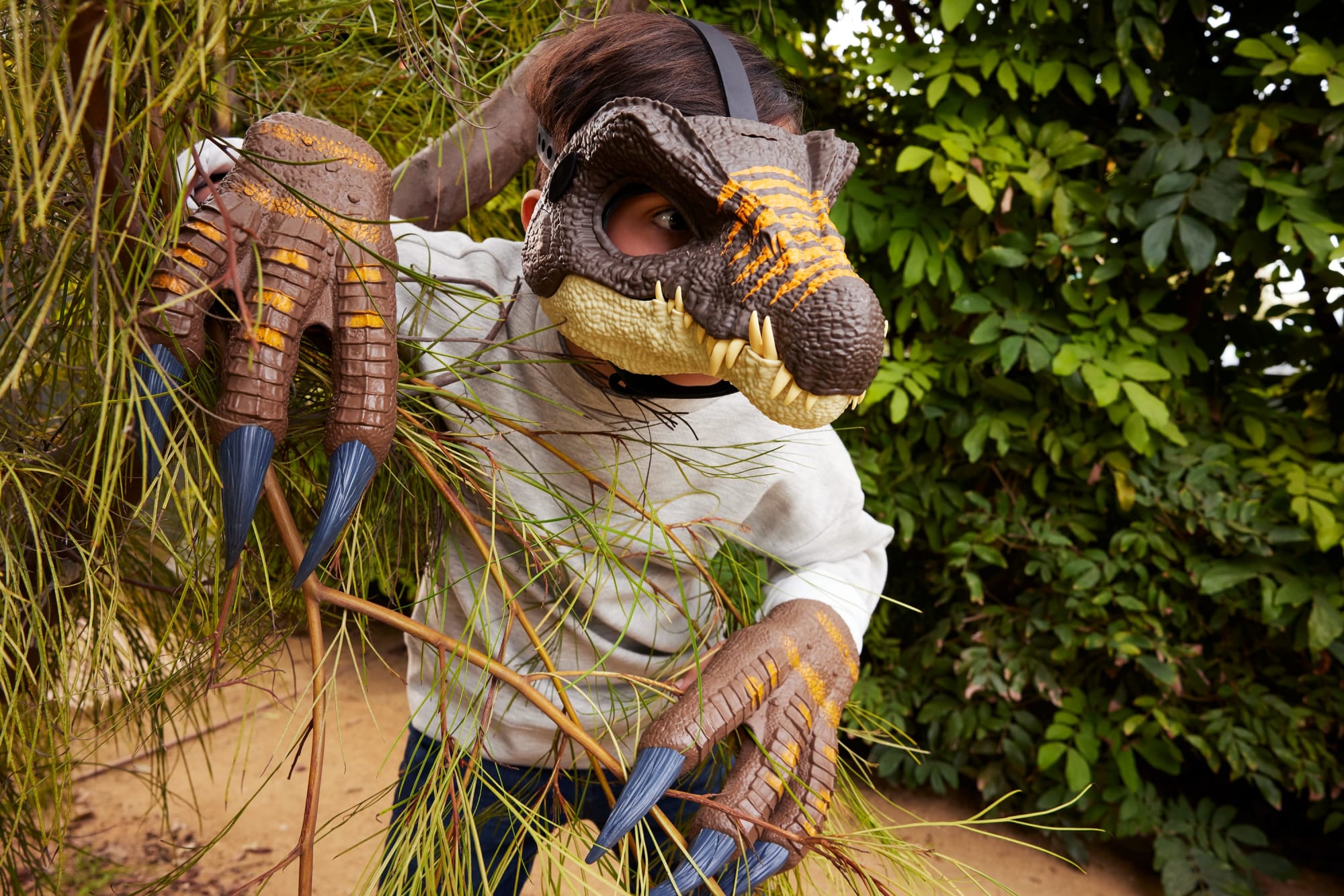 Jurassic World Rebirth Spinosaurus Battle Claws. Costume Dinosaur Role Play Handwear - Image 2