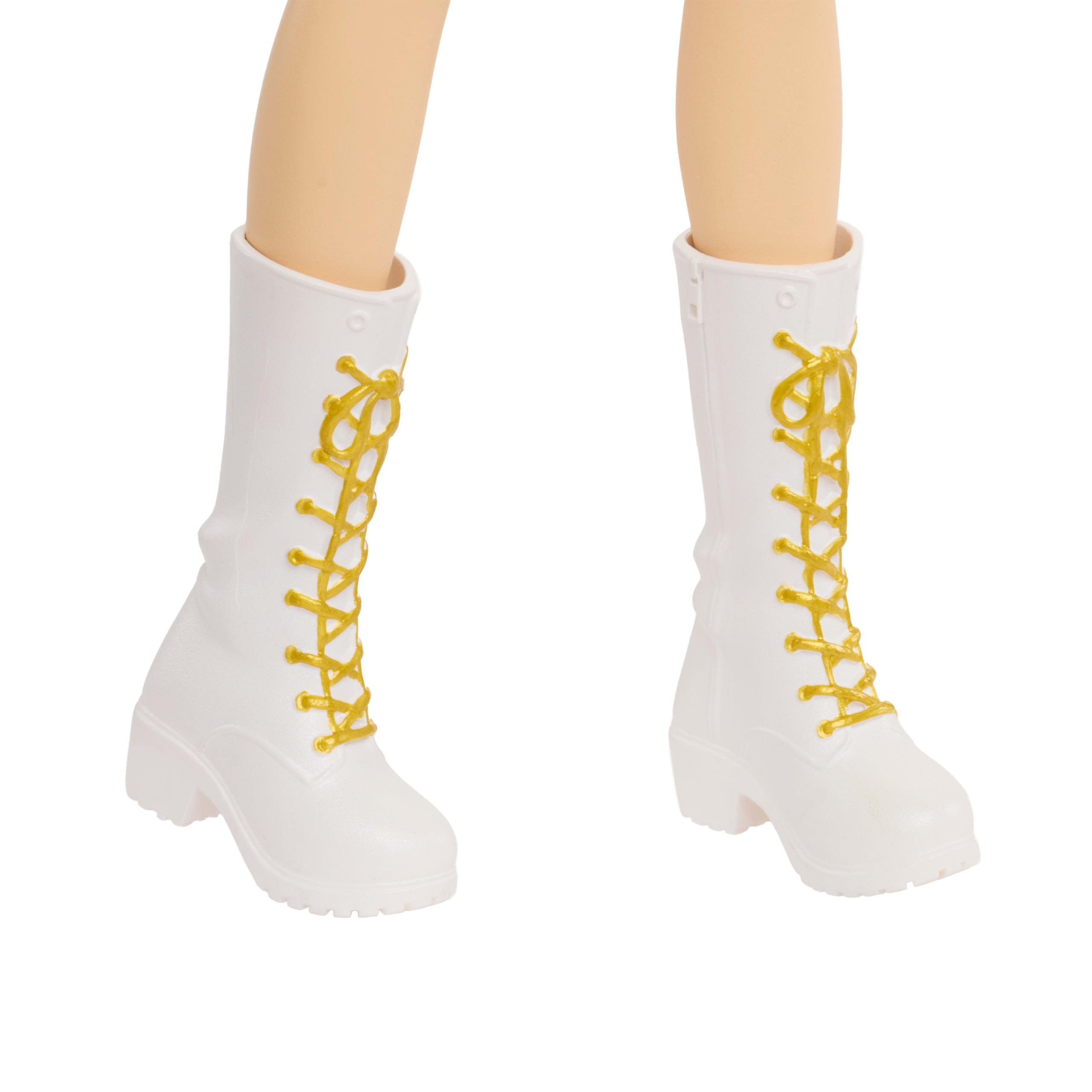 KPop Demon Hunters HUNTR/X Zoey Golden Singing Doll in Removable Outfit & 5 Posable Joints - Image 4