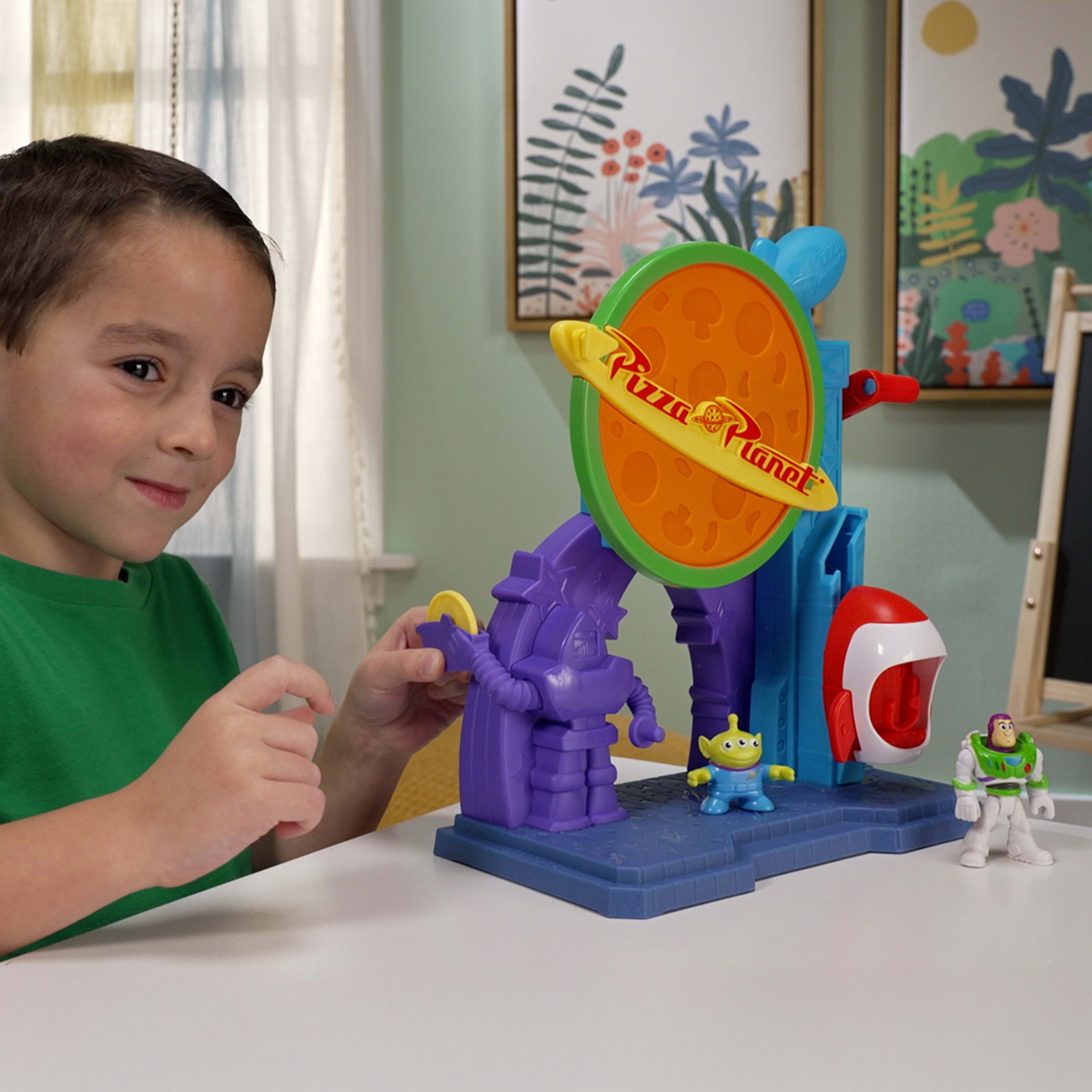Imaginext Toy Story Set de Juego Set de Pizza Planet con Buzz y Alien - Image 2