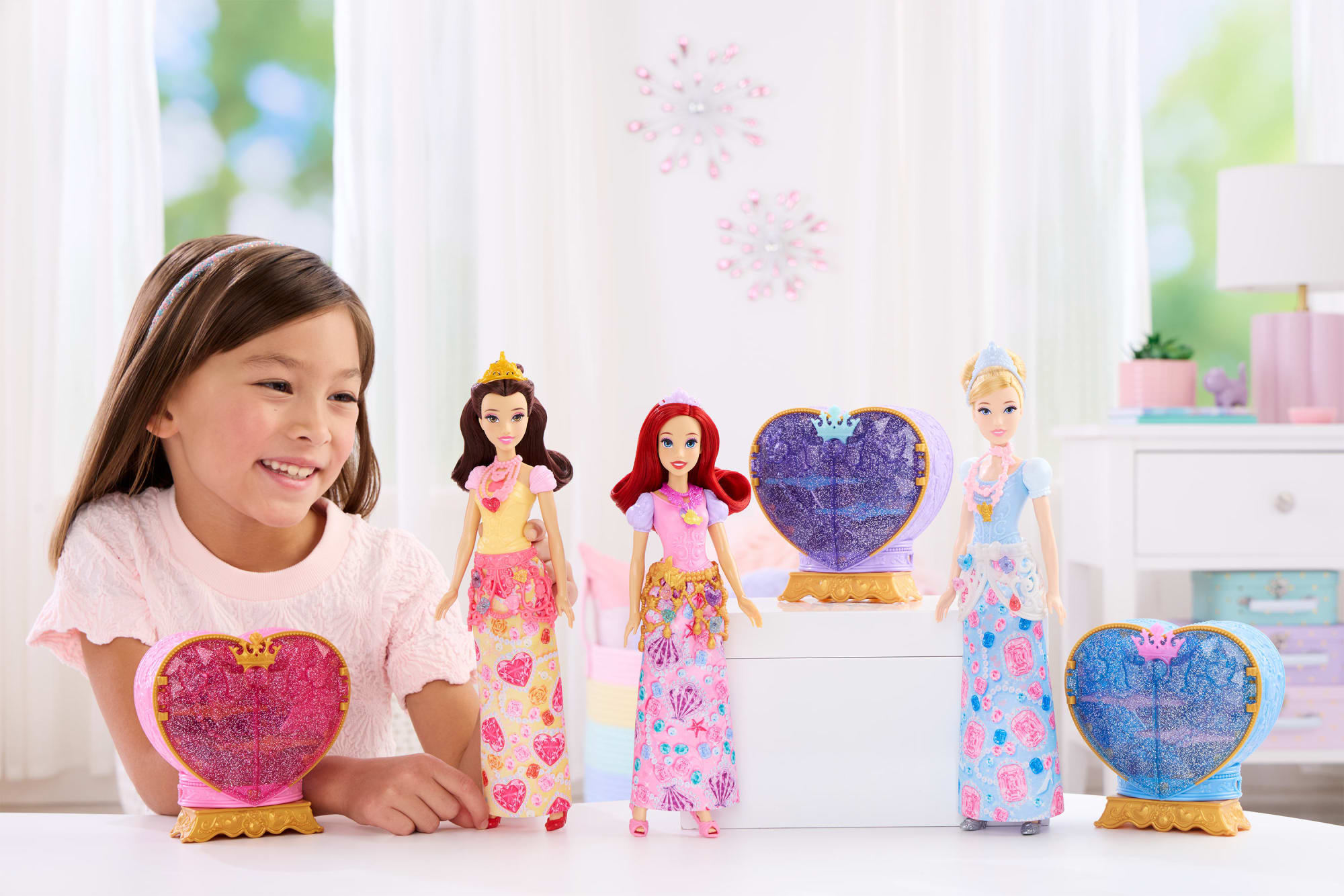 Disney Princess Jewel Reveal Belle Fashion Doll W/ 8 Surprises Including Gem Box & Accessories - Image 2