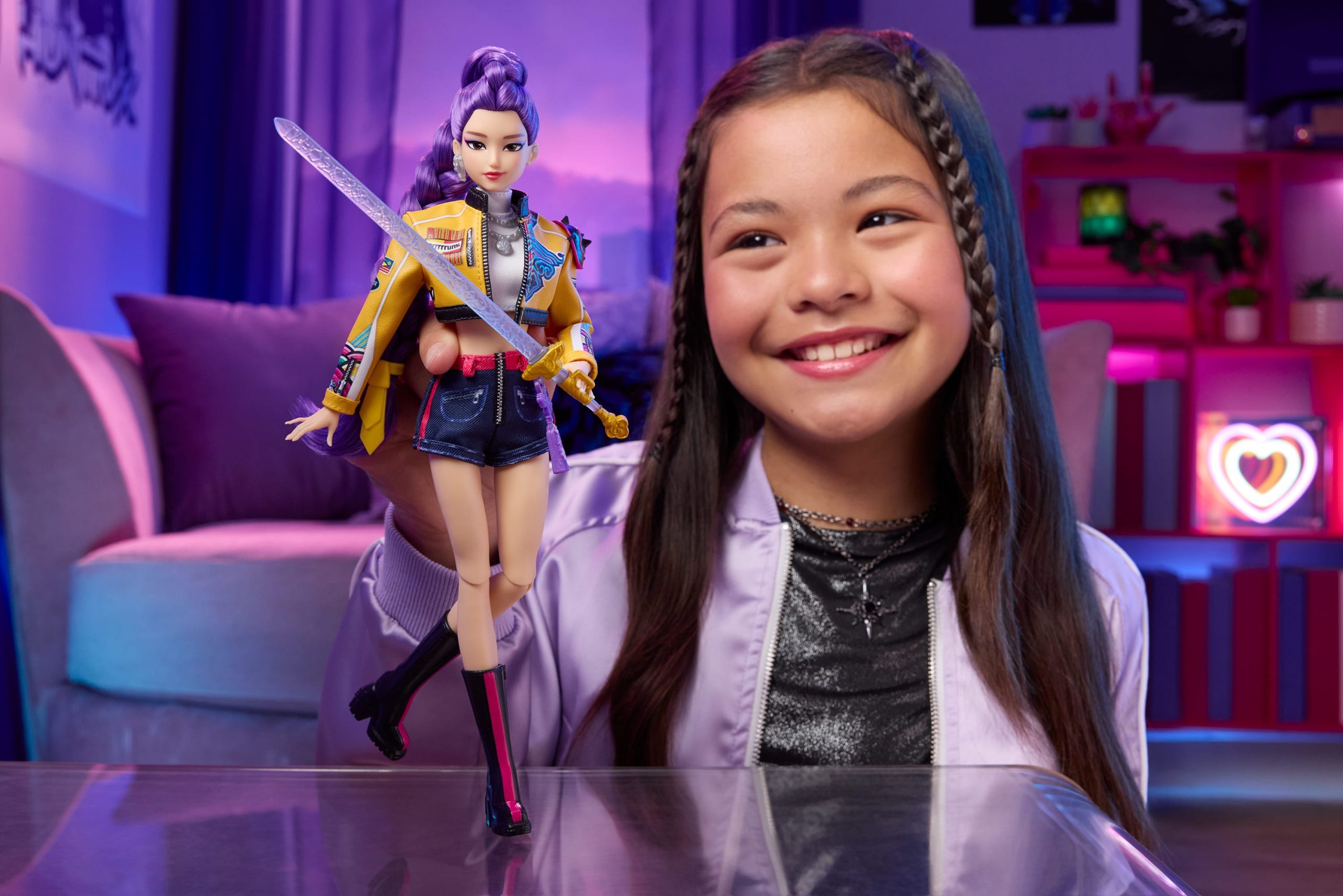 KPop Demon Hunters HUNTR/X Rumi Fashion Doll in Removable Look With Themed Movie Accessories - Image 2