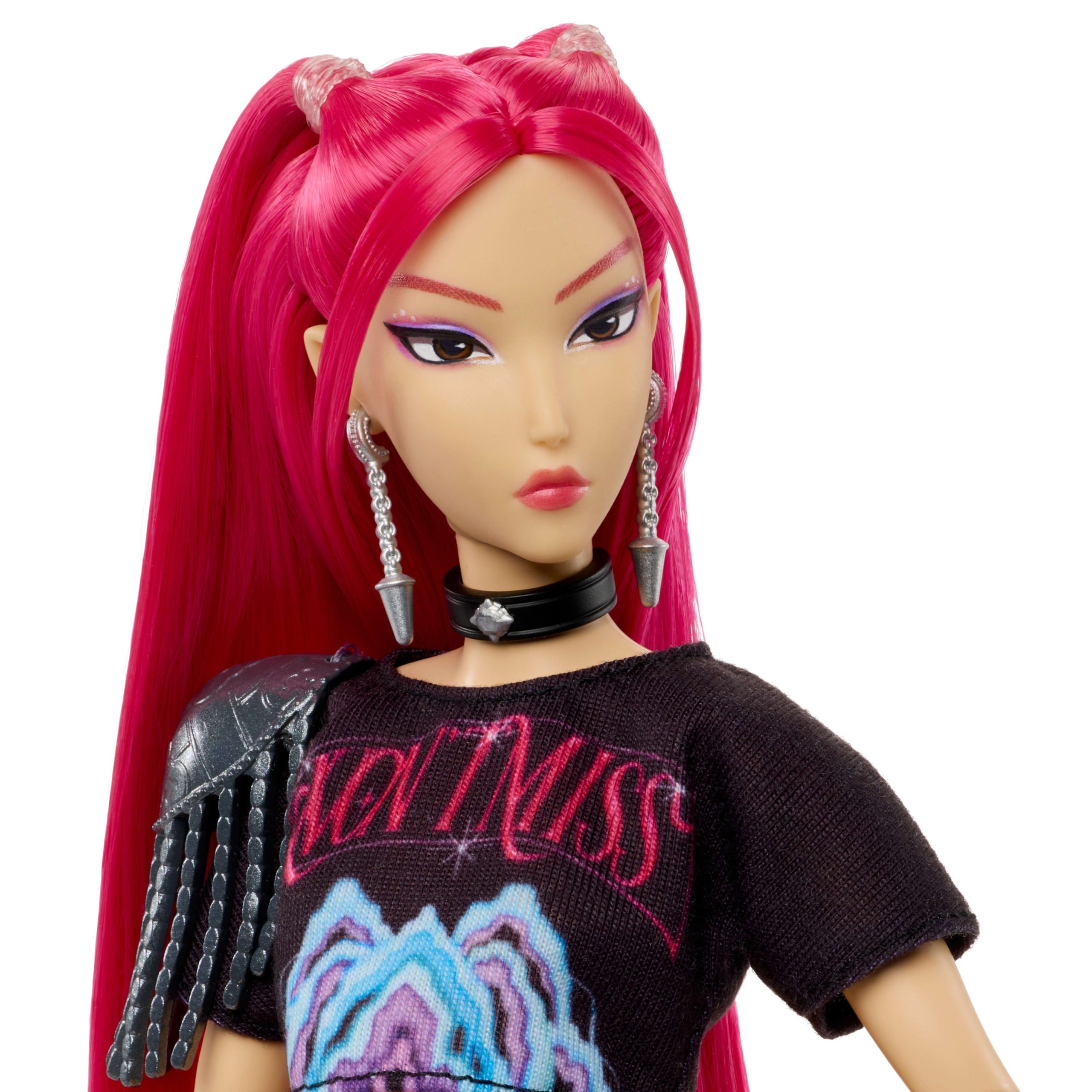 KPop Demon Hunters HUNTR/X Mira Fashion Doll in Removable Look With Themed Movie Accessories - Image 3