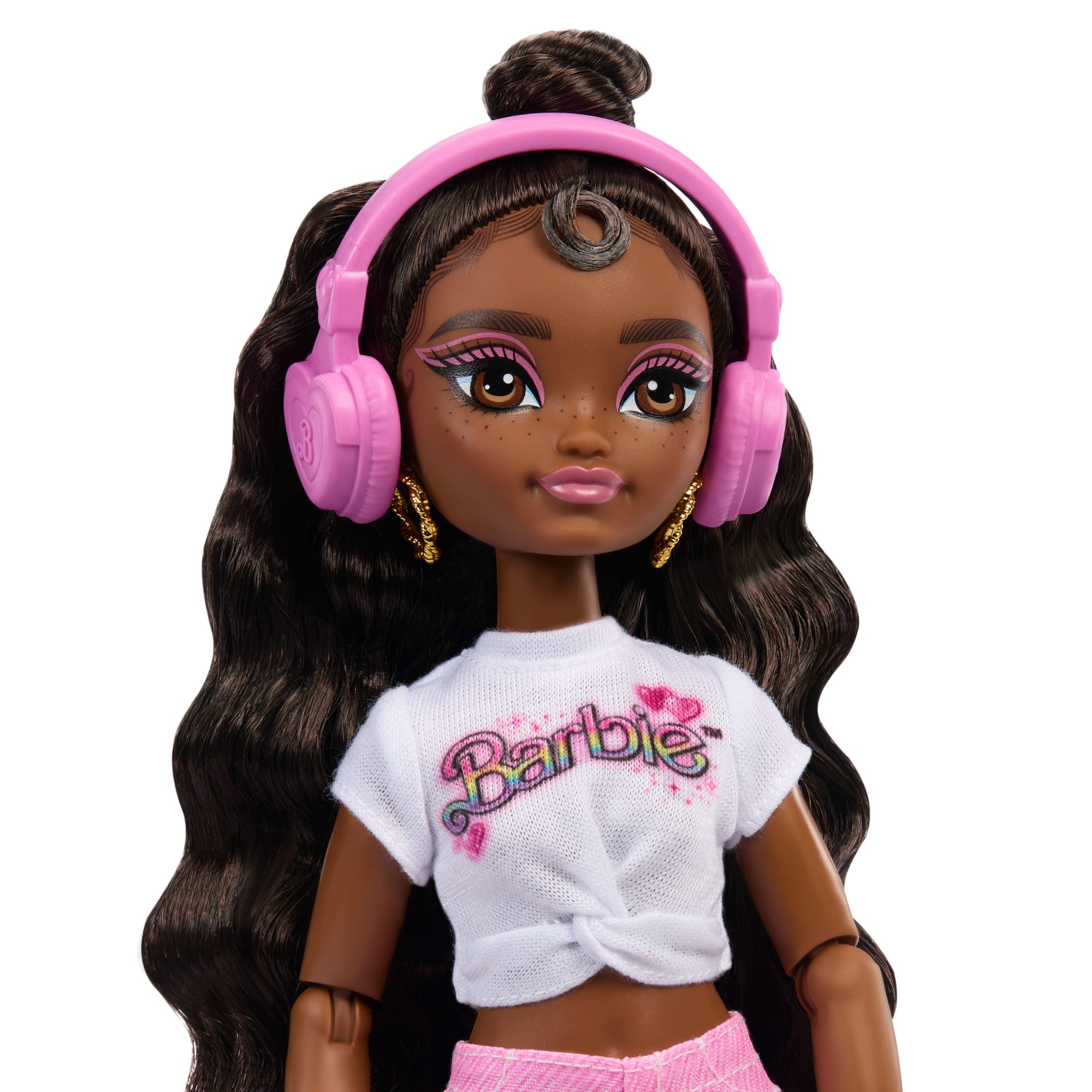 Dream Besties Barbie Brooklyn Roller Skating Fashion Doll With 9 Music & Video Themed Accessories - Image 3