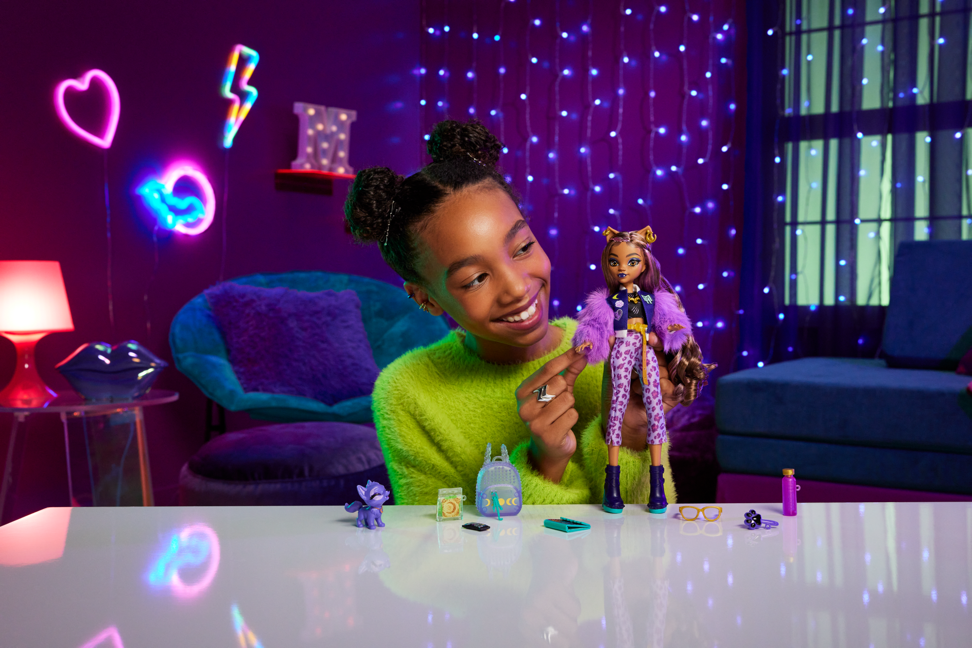 Monster High Poupée. Animal et Accessoires Clawdeen Wolf. Croissant - Image 2