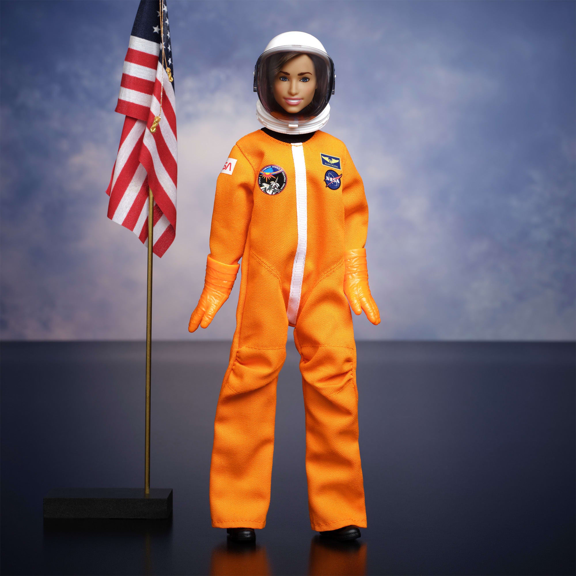 Barbie Inspiring Women Ellen Ochoa Doll - Image 9