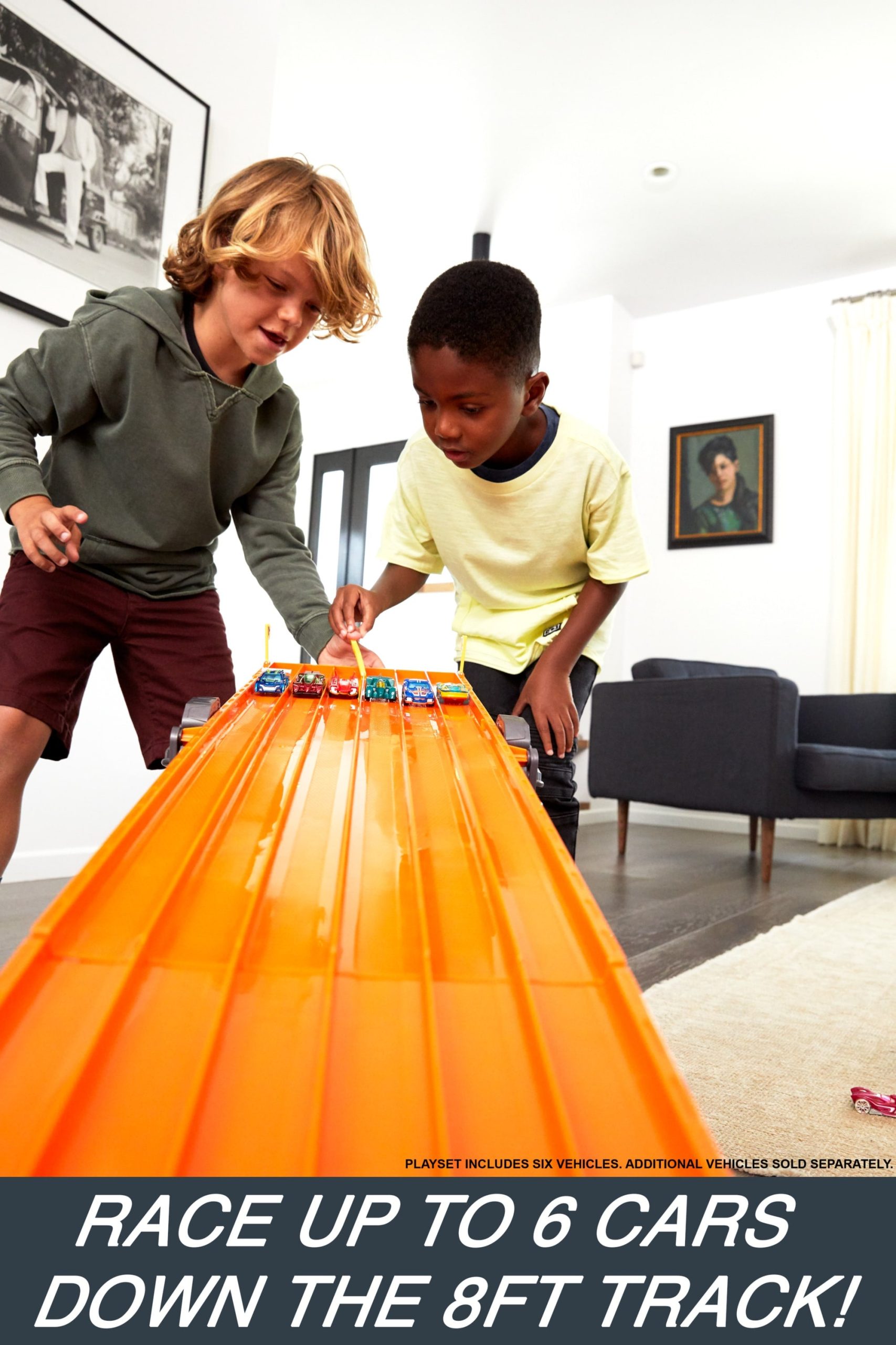 Hot Wheels Super 6-Lane Raceway. 8-Ft Track With 6 Toy Cars in 1:64 Scale - Image 2