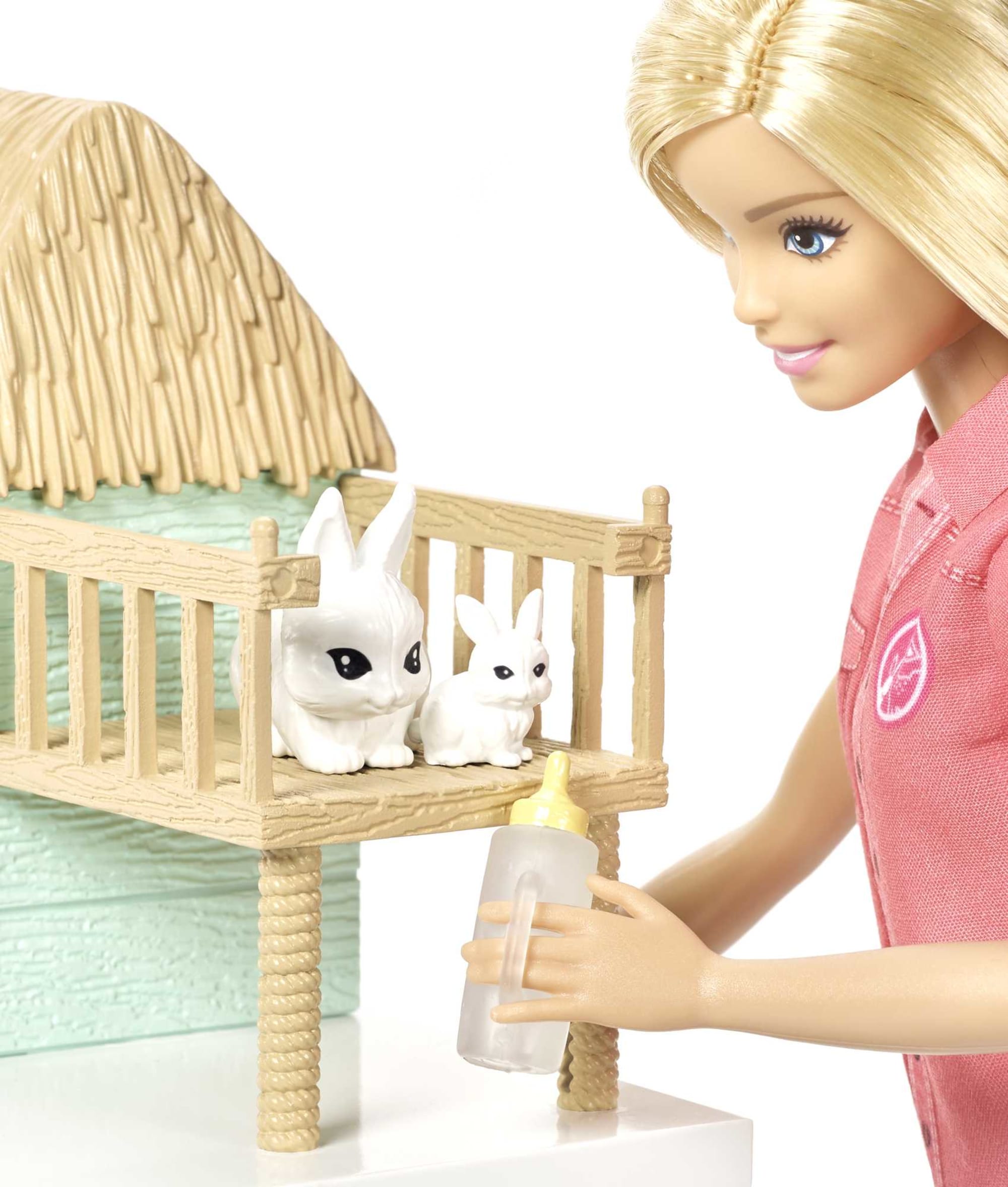 Barbie Animal Rescuer Doll & Playset - Image 3
